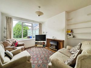 Lounge- click for photo gallery